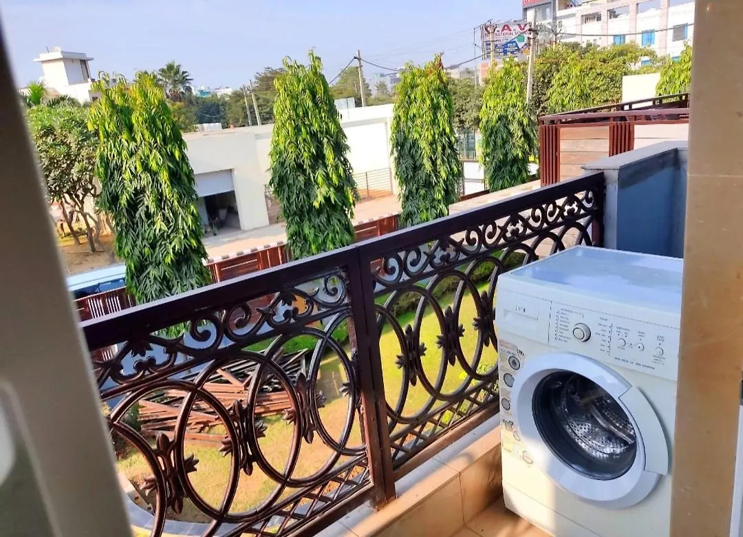 When In Gurgaon - Artemis Hospital 1 Min Walk, Fortis & Medanta 4 Mins Drive Индия
