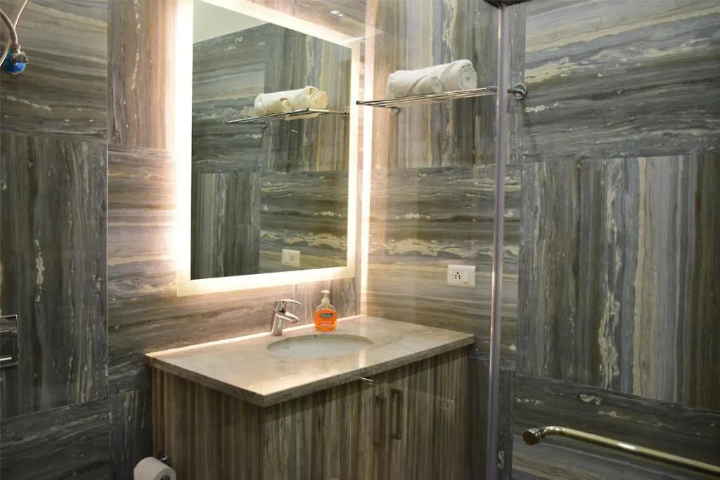 Апартаменты When In Gurgaon - Artemis Hospital 1 Min Walk, Fortis & Medanta 4 Mins Drive